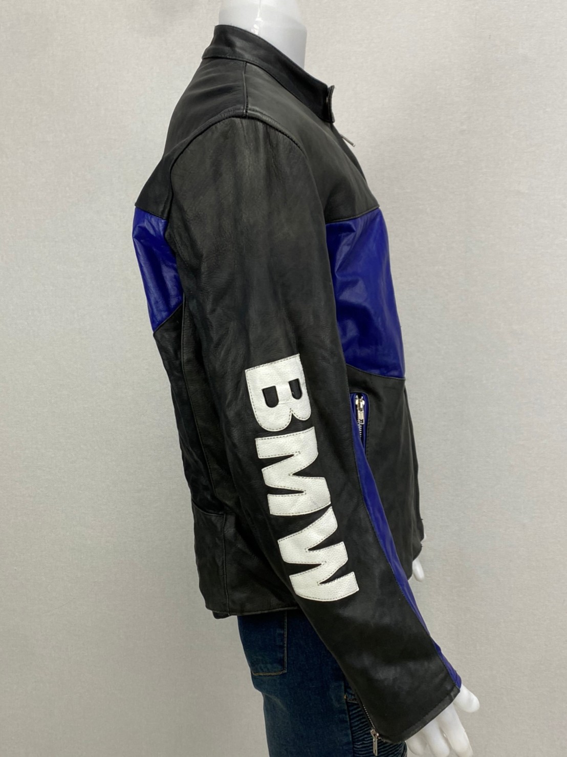 เสื้อการ์ดสำหรับขี่มอเตอร์ไซด์( มือสอง) RCSS 010: อก 46" ยาว 24" ** ไม่มีชื่อ** (ไม่มีการ์ด)