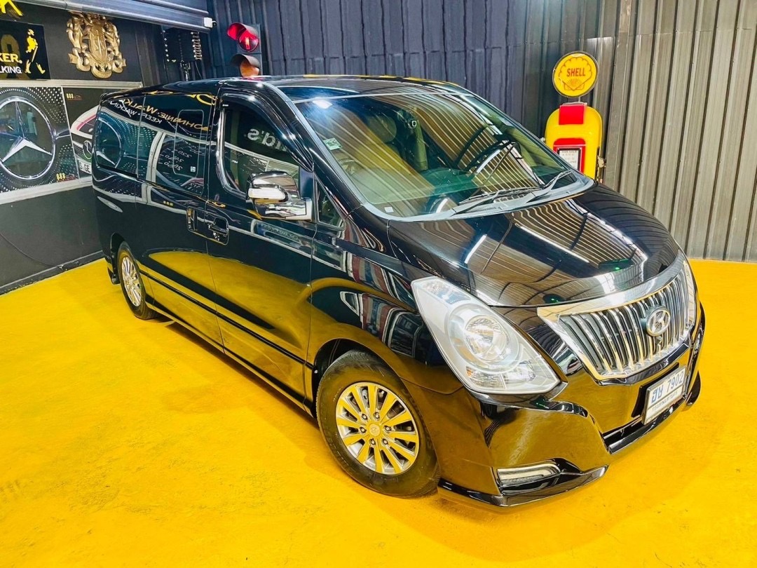 Hyundai H1 DELUXE VIP ปี 2017