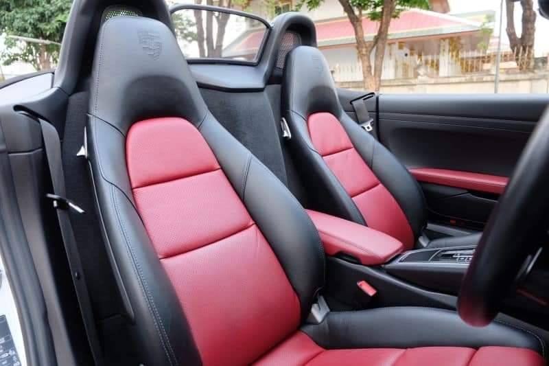 Porsche Boxster 718 ปี 2017