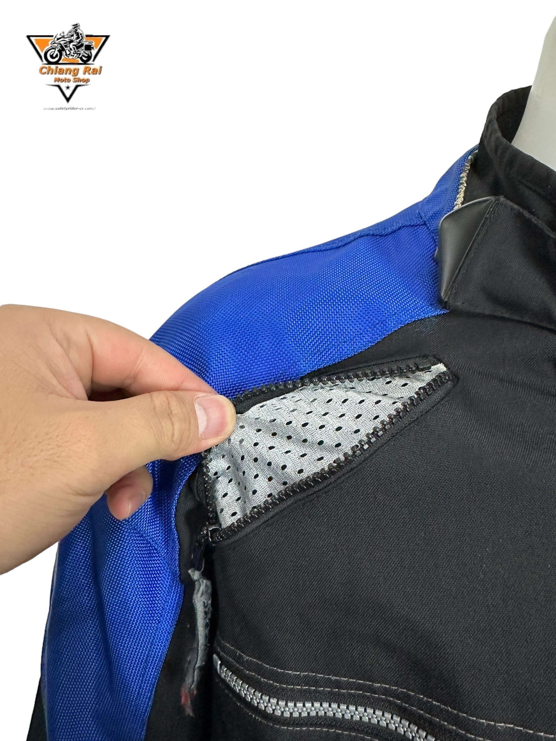 เสื้อขี่มอเตอร์ไซด์( มือสอง) RCTA 617: อก 48" ยาว 28"(XL) **EVOLUTION**