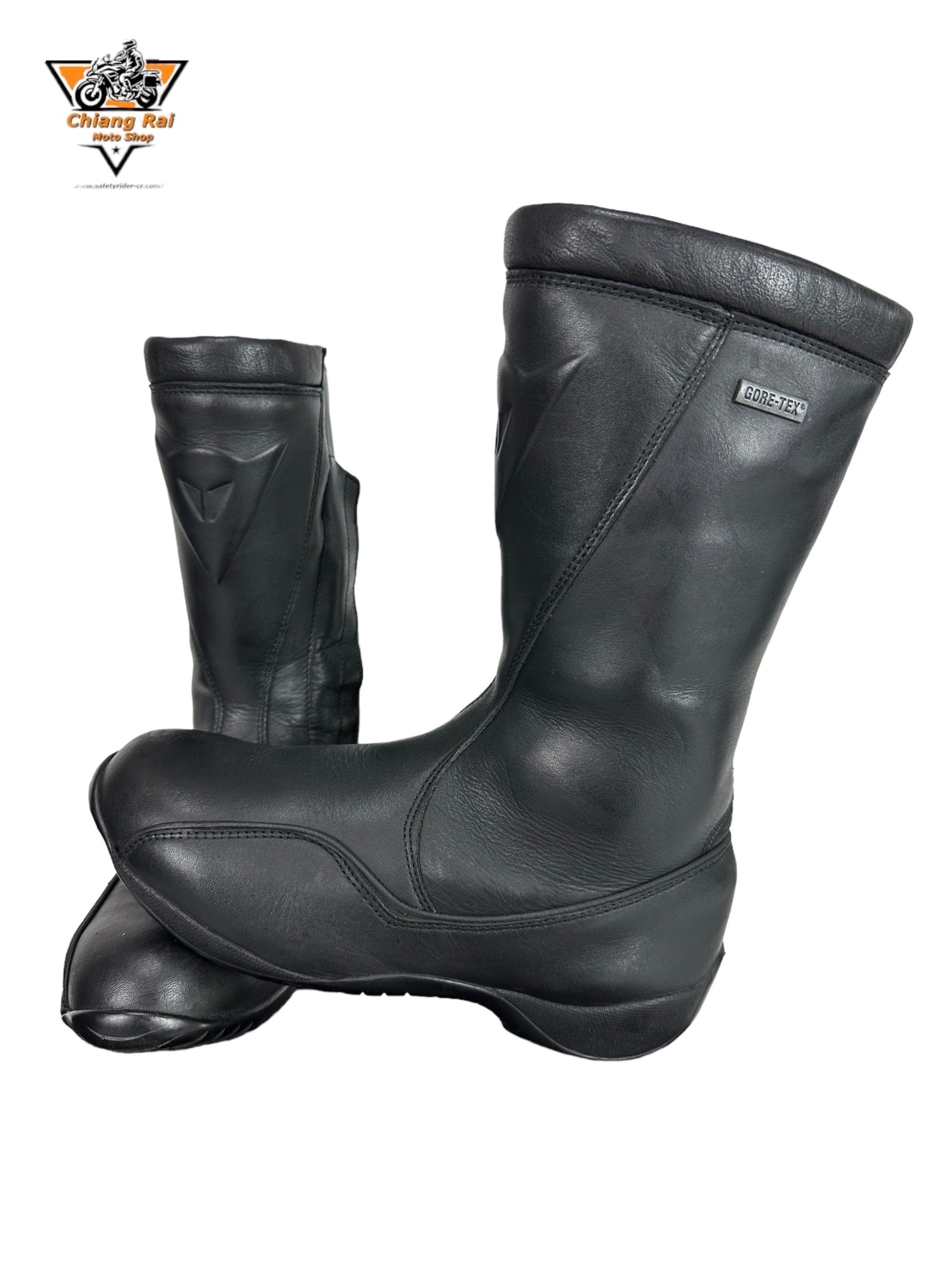 รองเท้าขี่มอเตอร์ไซด์( มือสอง) RCBS-367 Size ขนาดจากป้าย 38:EUR / 5.5:UK / 23.7:Cm.(dainese)