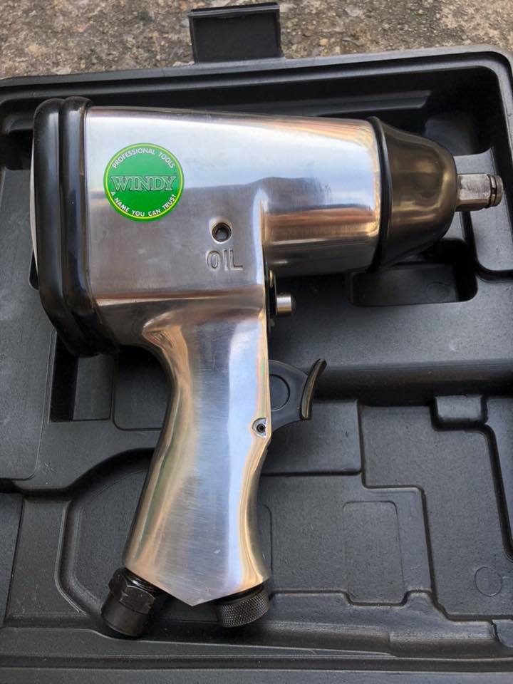 ชุดบล็อกลม ยี่ห้อ WINDY 1/2" 4 หุน