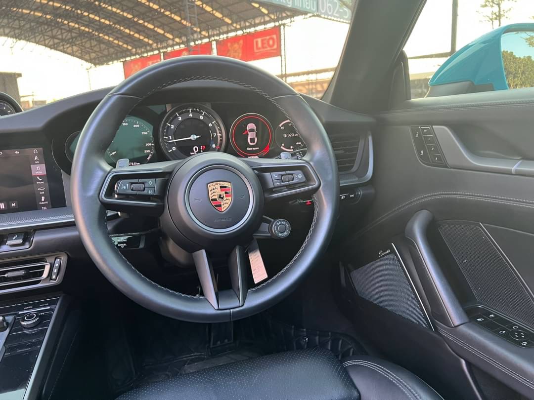Porsche Carrera 992 ปี2020