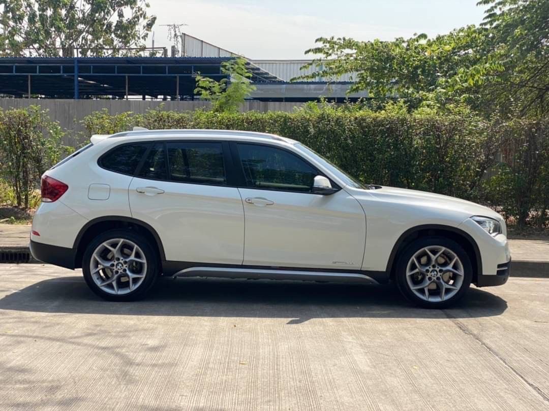 BMW X1(ดีเซล) sDRIVE 2.0D XLINE LCI สีขาว ปี 2014