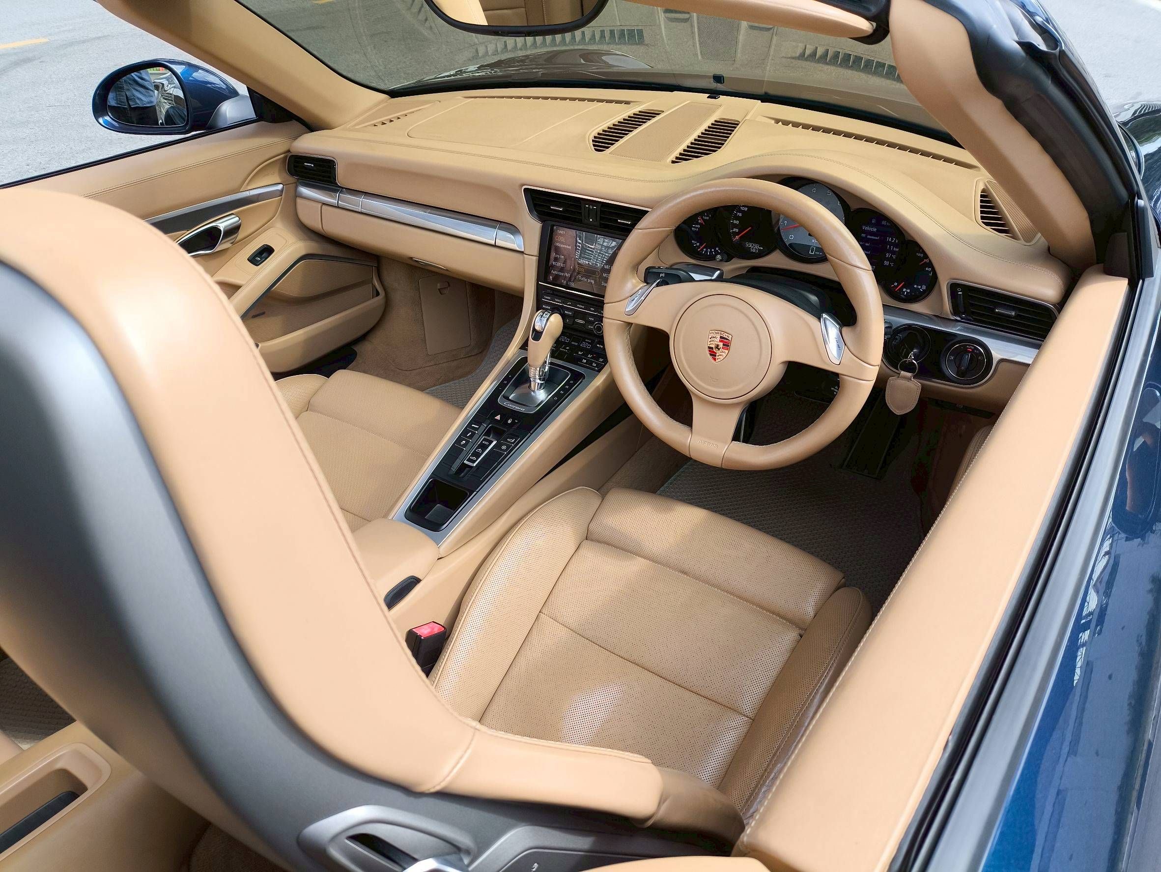 PORSCHE 911 Carrera S Cabiolet ปี 2012