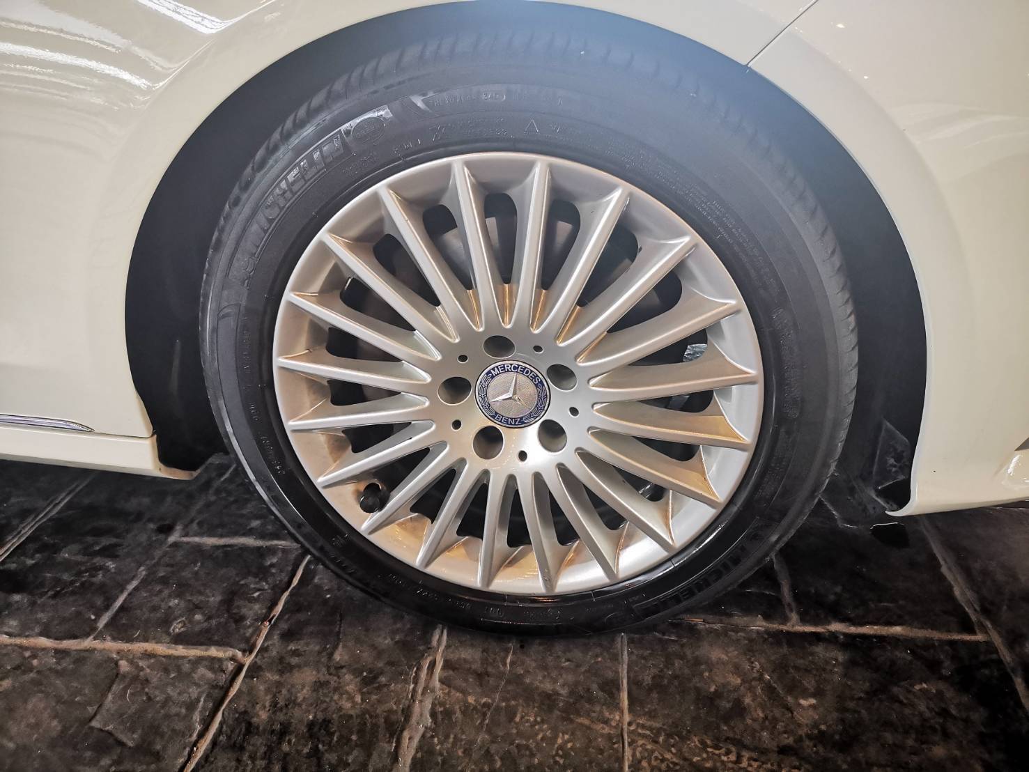 Mercedes Benz E300 bluetecHybrid ปี2013