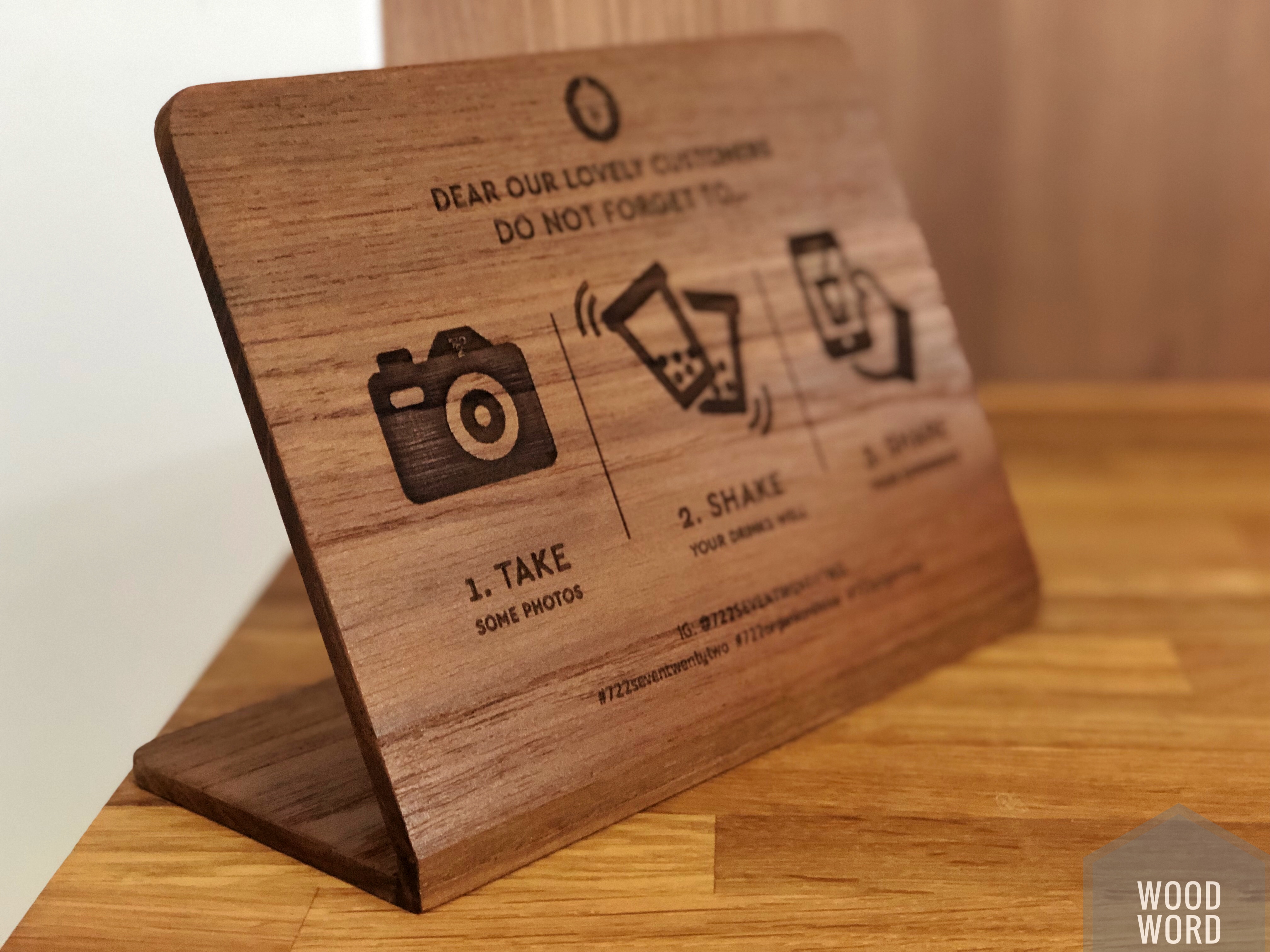 ป้ายไม้ตั้งโต๊ะ เลเซอร์