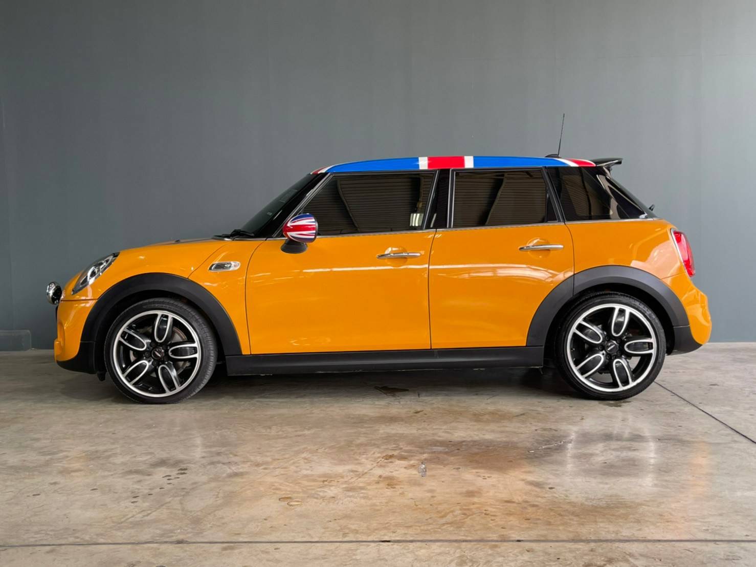 Mini Cooper S ปี 2016