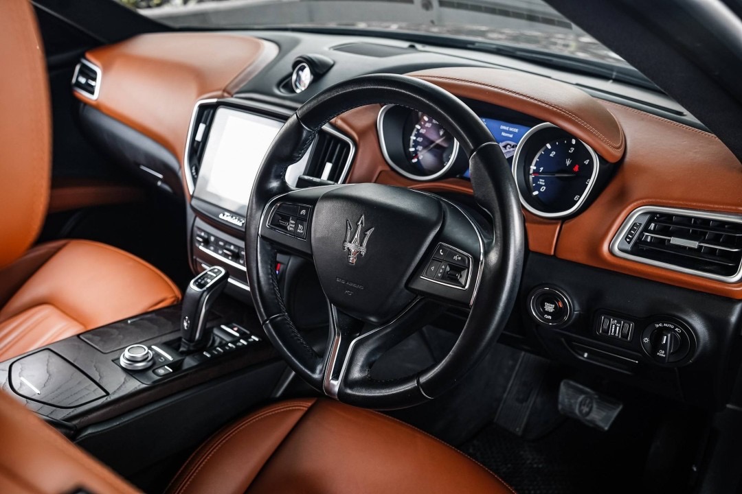 Maserati Ghibli 3.0d GrandLusso ปี 2019