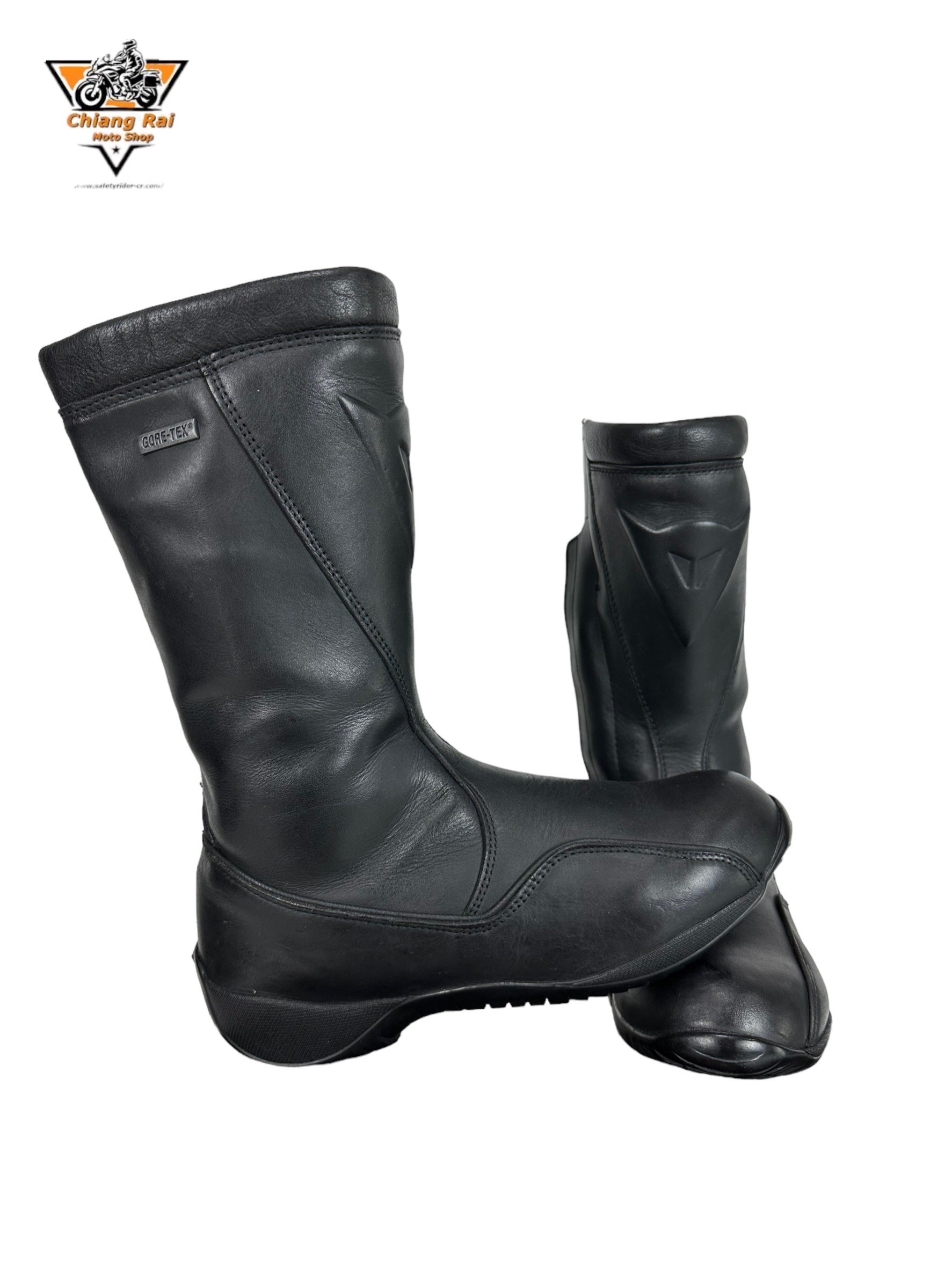 รองเท้าขี่มอเตอร์ไซด์( มือสอง) RCBS-367 Size ขนาดจากป้าย 38:EUR / 5.5:UK / 23.7:Cm.(dainese)