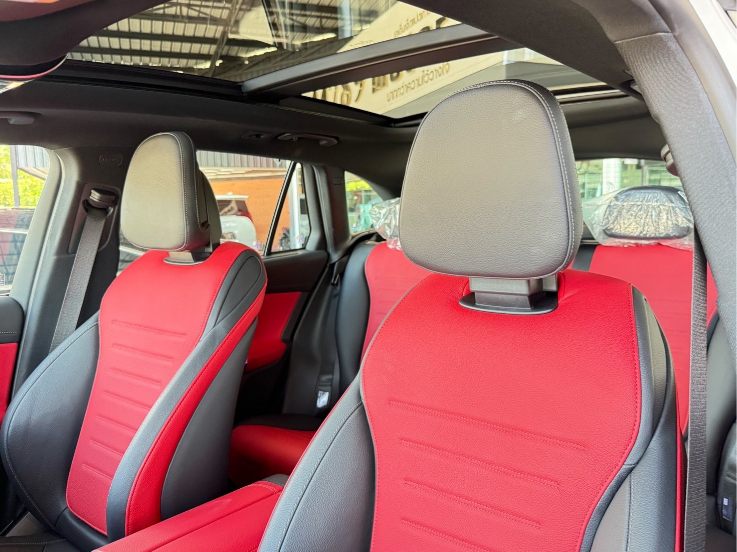 Benz Glc350e AMG ปี 2025