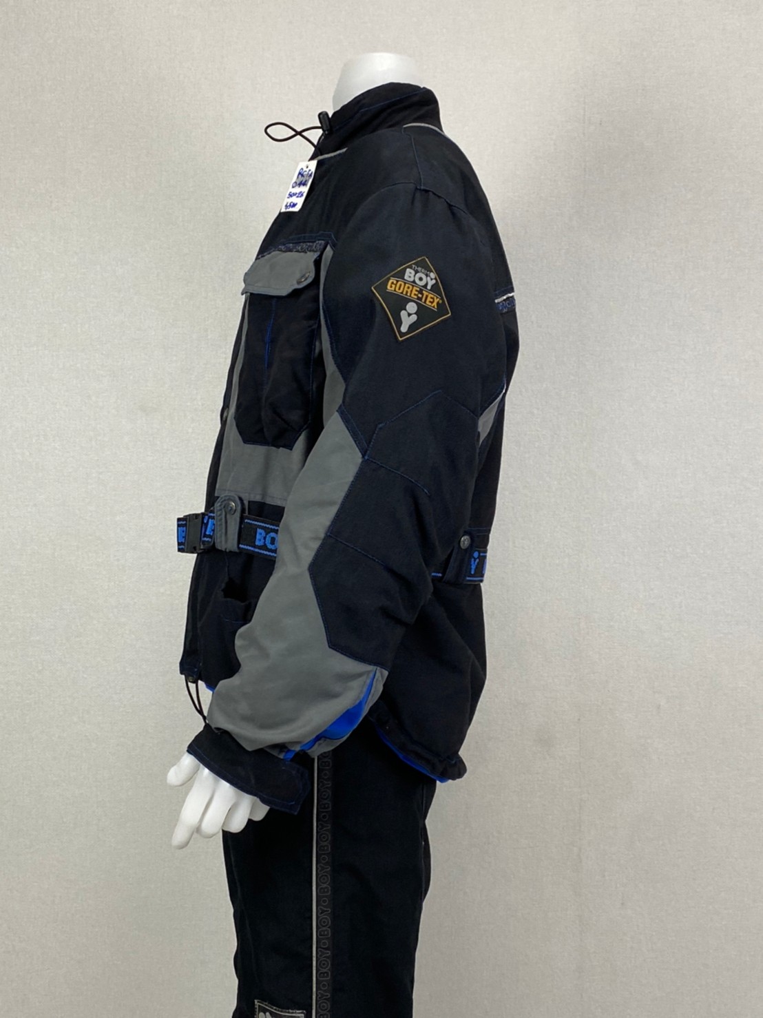 ชุดสำหรับขี่มอเตอร์ไซด์ ( มือสอง ) SET 008 ชุดทัวริ่ง เสื้อการ์ด + กางเกง ยี่ห้อ* ** BOY***