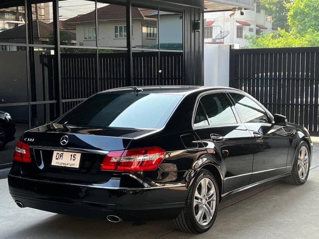 Mercedes Benz E300 เบนซิลล้วน (rare item)3.0 V6 ปี 2011