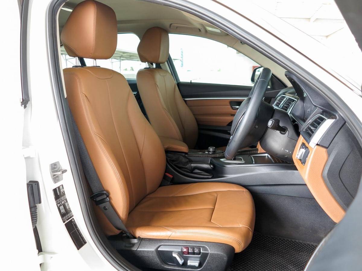 BMW 320d Lci ปี 2017