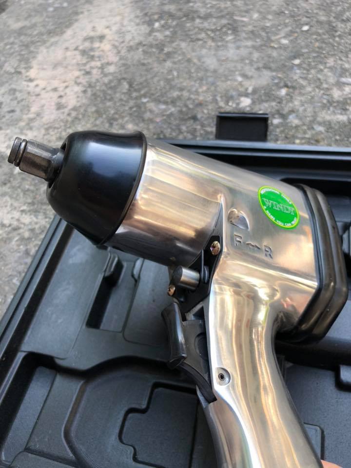 ชุดบล็อกลม ยี่ห้อ WINDY 1/2" 4 หุน