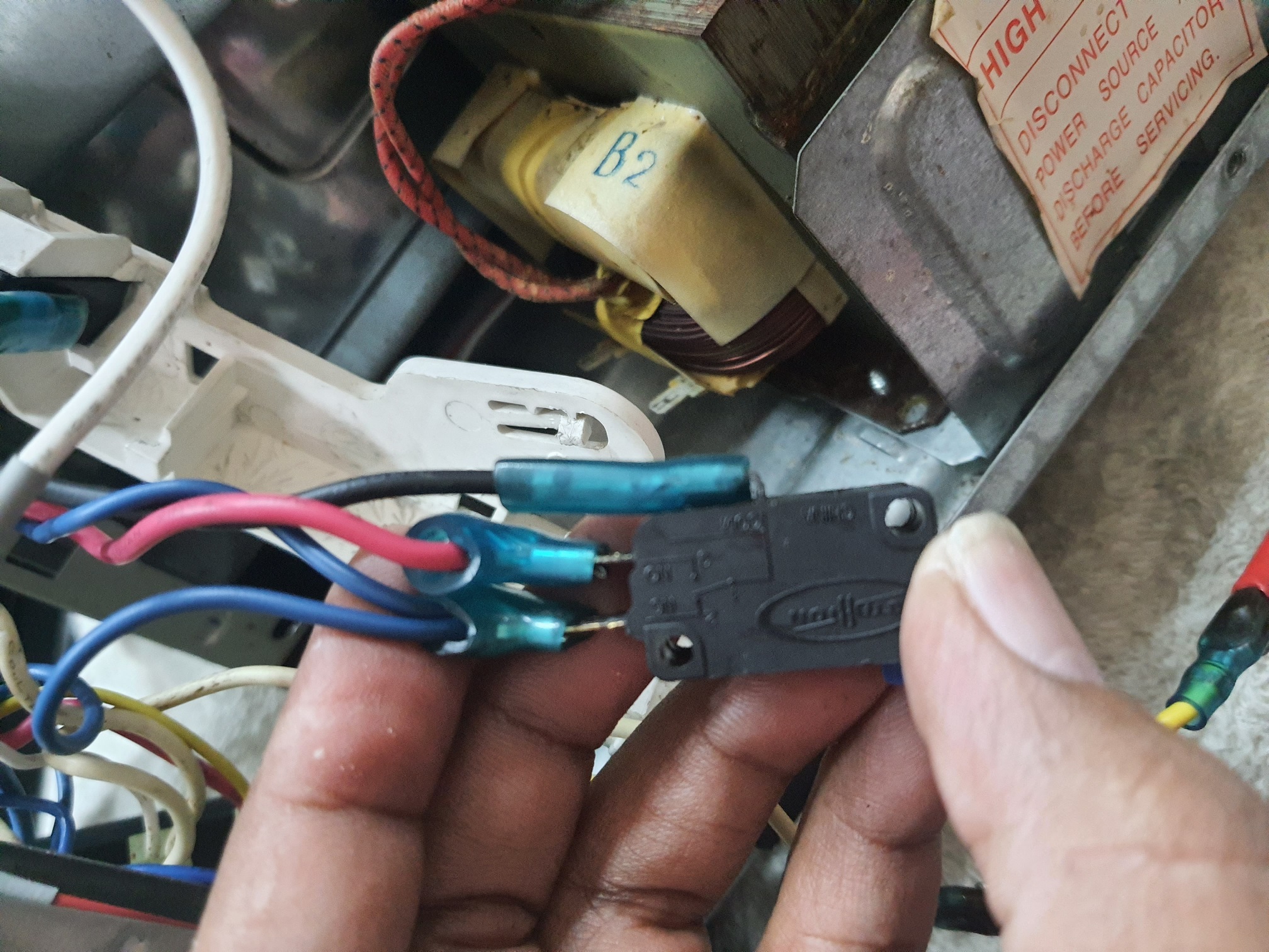 ซ่อมเครื่องฟอกอากาศ ยี่ห้อ Max-Medical รุ่น AX-MX001 อาการเปิดไม่ติด