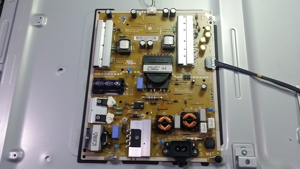 ซ่อมโทรทัศน์ LCD-TV ยี่ห้อ LG รุ่น 49UH600T อาการภาพซ้อน/ภาพเต้น