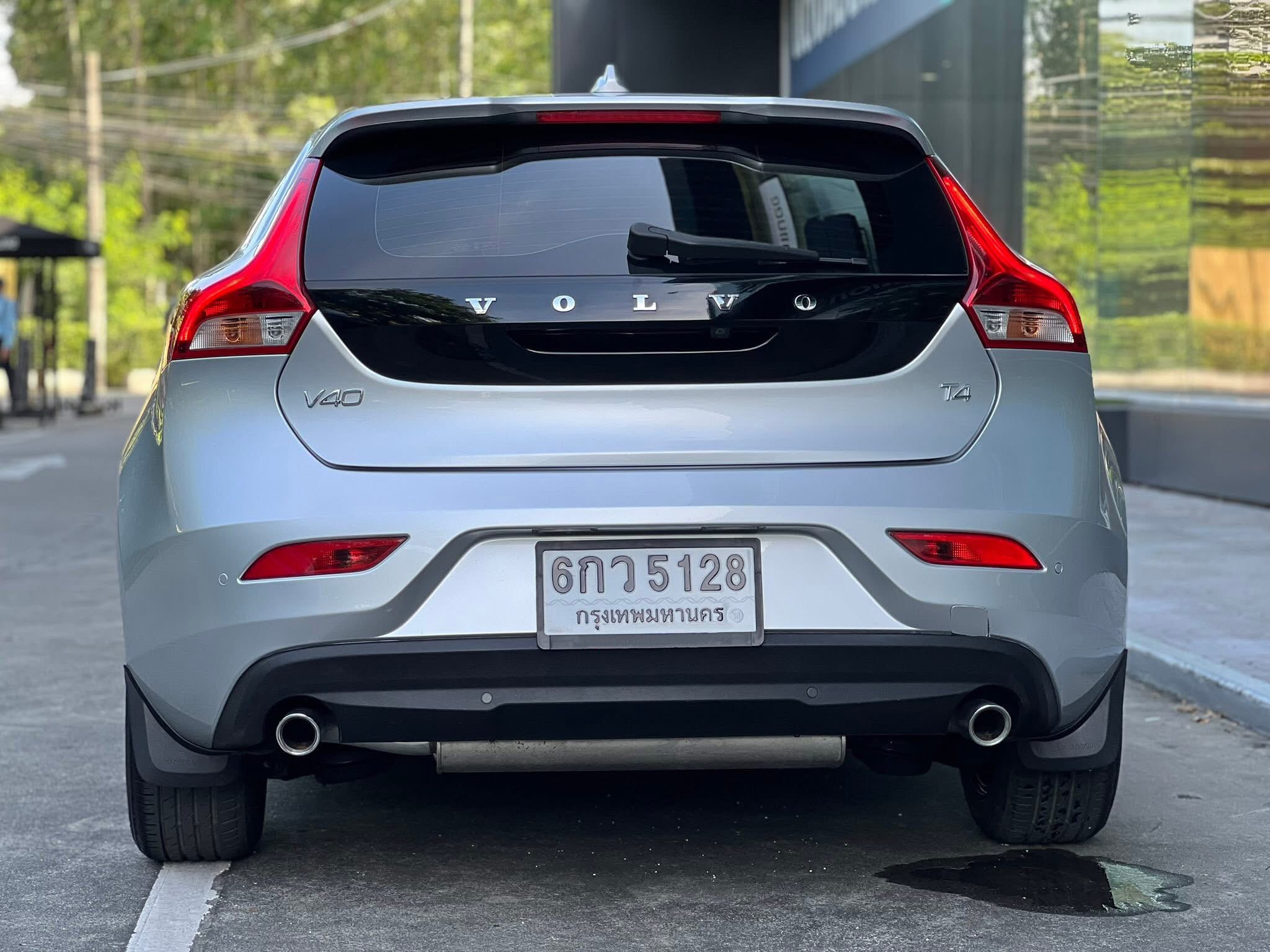 VOLVO V40 T4 ปี 2017