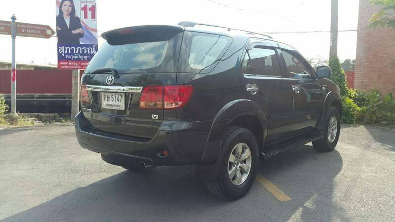 TOYOTA FORTUNER ปี 2005 สีดำ