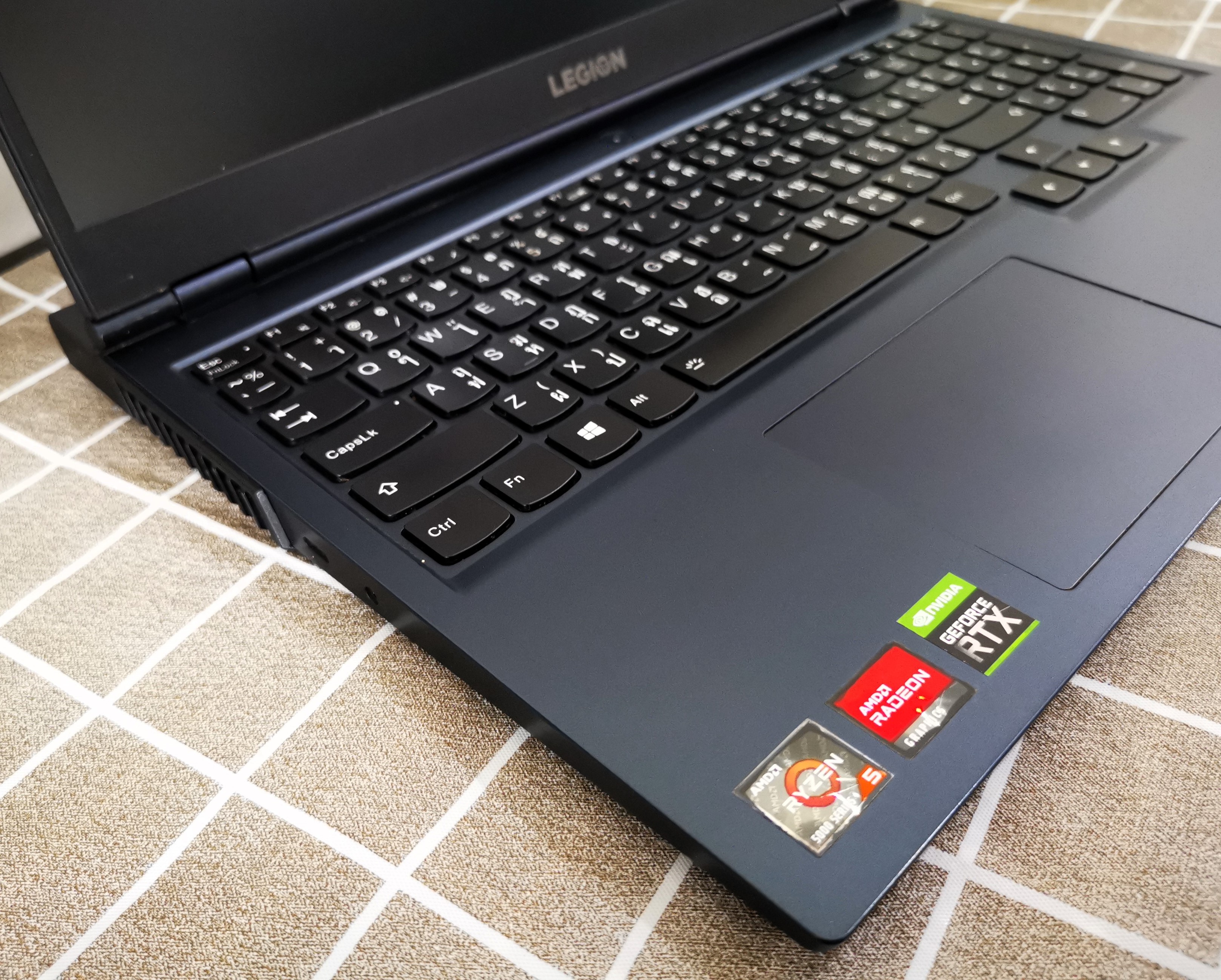 Lenovo Legion 5 15ACH6H-82JU007LTA