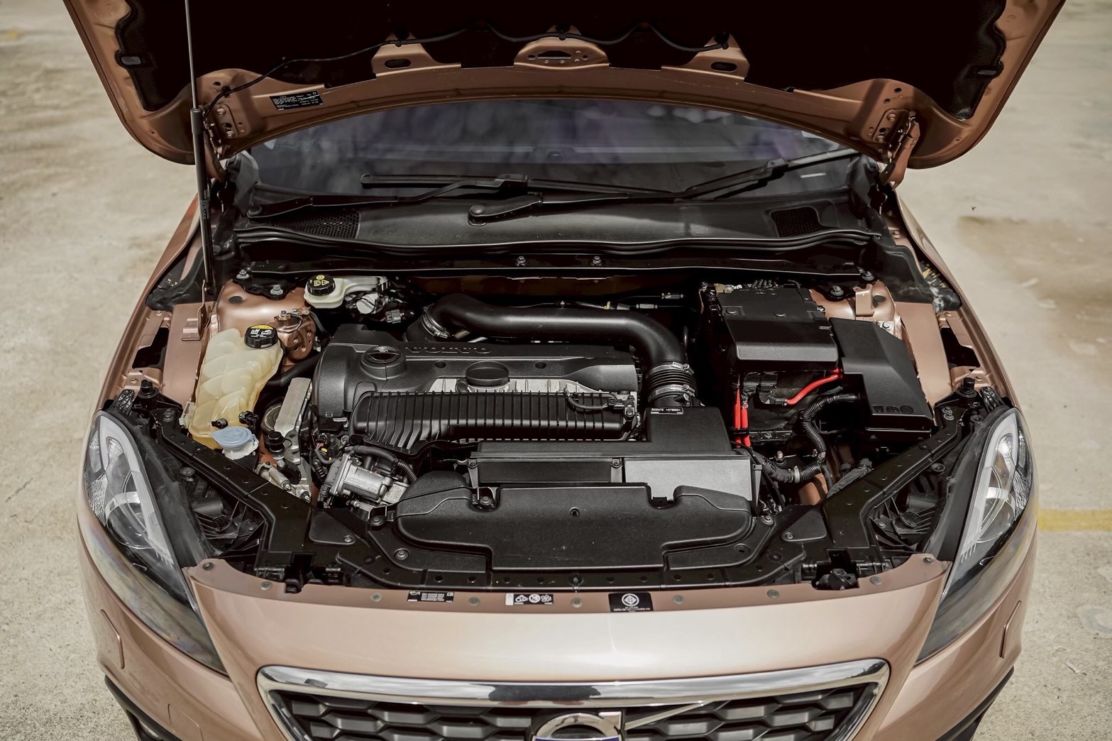 Volvo V40 Cross Country 2.0 T5 ปี 2014