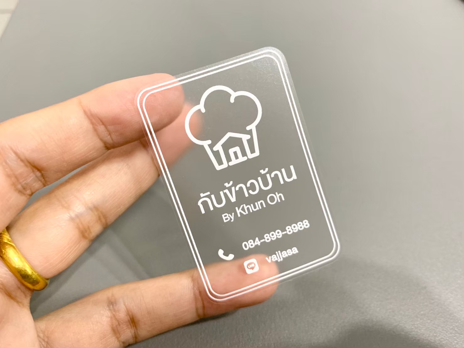 ฉลากสินค้าใสตัวหนังสือขาว สติ๊กเกอร์ใสพิมพ์สีขาว พิมพ์หมึกขาว