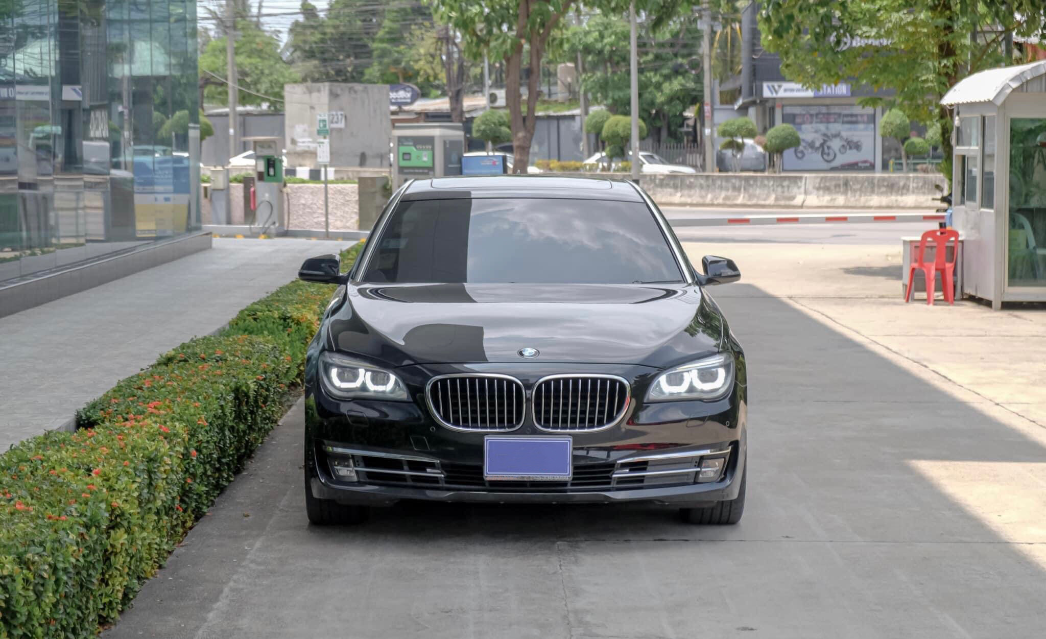 BMW 730Ld (F02) ปี 2015