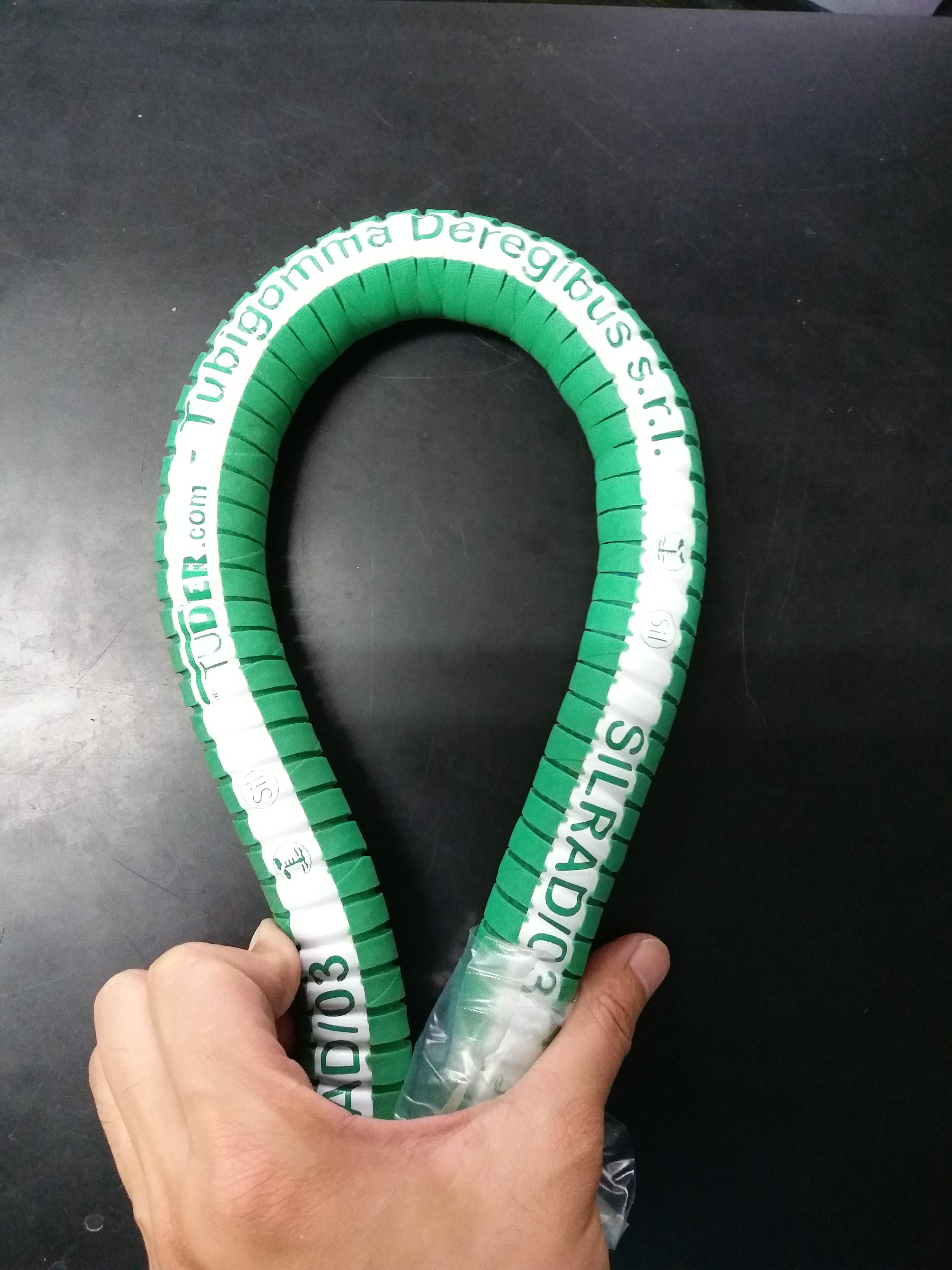 สายน้ำร้อนซิลิโคน Tuder