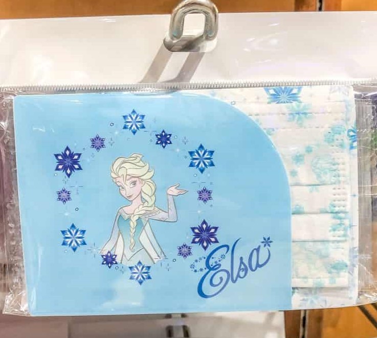 Disney Store Disney Princess Elsa Frozen ซองใส่แมส + หน้ากาก เจ้าหญิงเอลซ่า 7 ชิ้น (มีซองแยก) ของแท้จากดิสนีย์สโตร์ญี่ปุ่น size หน้ากาก : 12.5 x 8 cm
