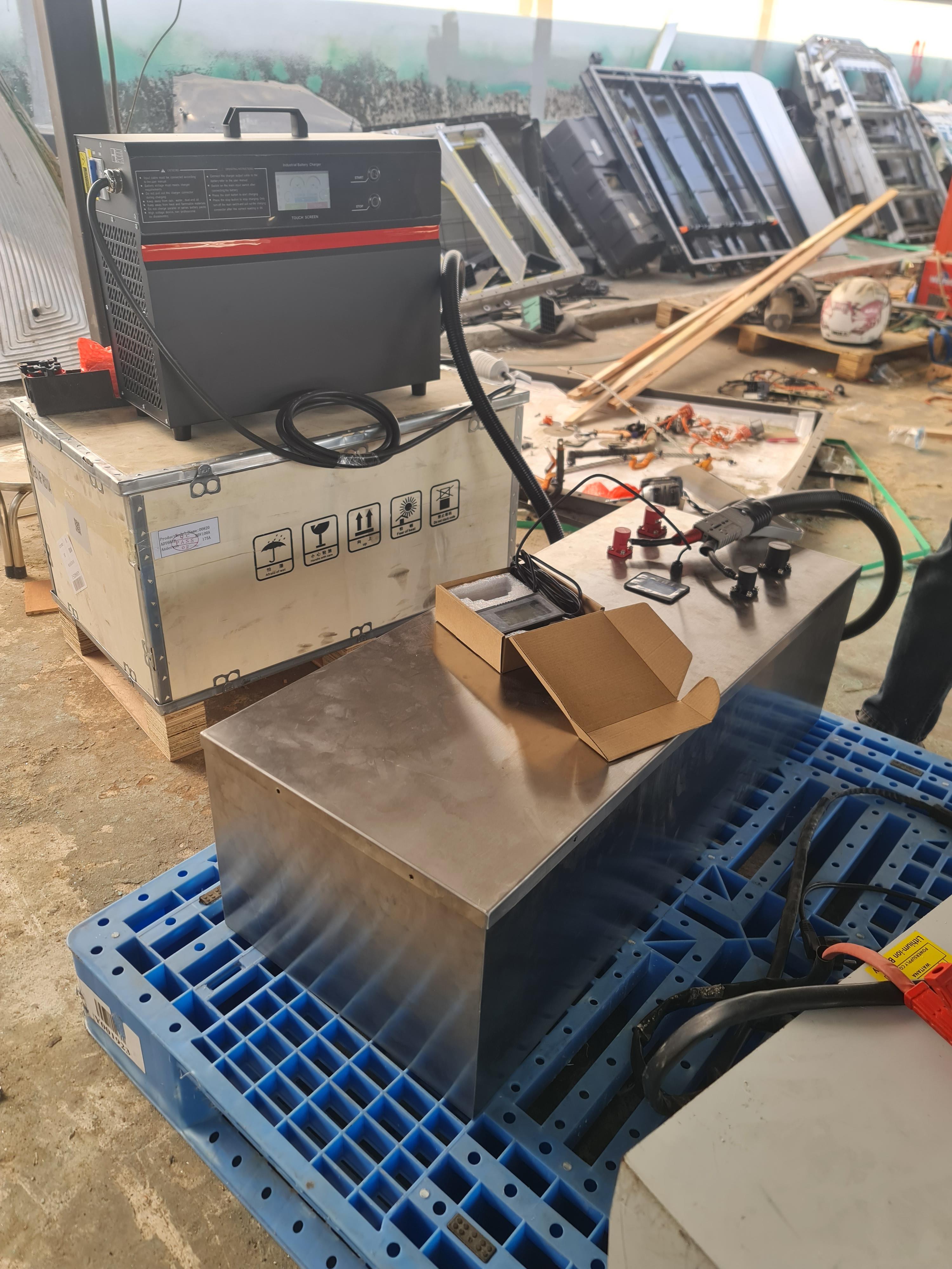 แบตเตอรี่ลิเทียมสำหรับโฟคลิฟท์ไฟฟ้า electric Forklift 24v 48v