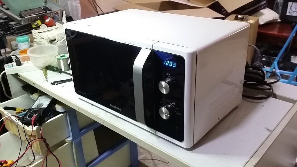 ซ่อมไมโครเวฟ ยี่ห้อ SAMSUNG รุ่น MS23F301EAW อาการไม่ร้อน