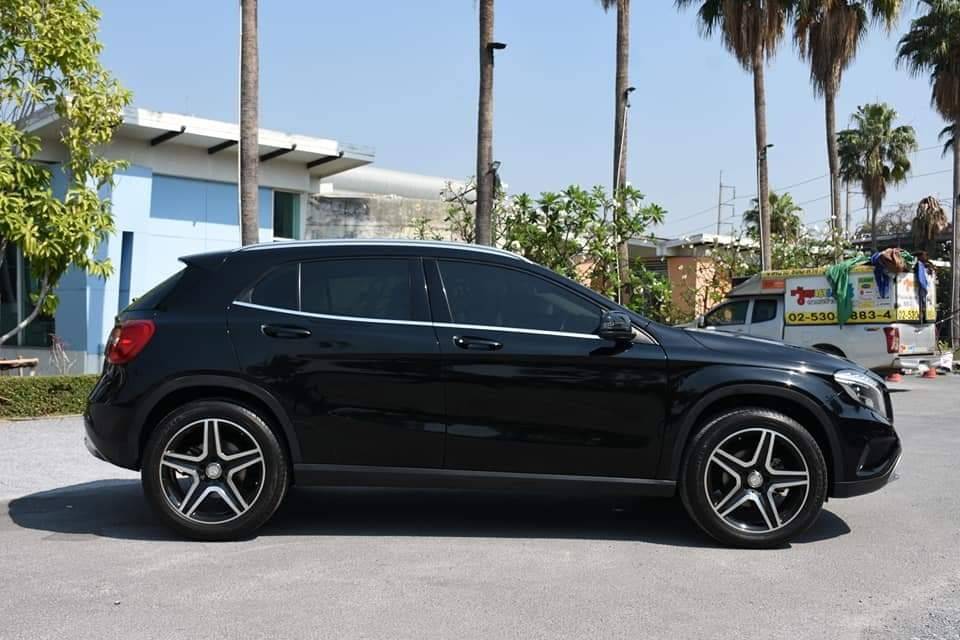 Mercedes Benz GLA200 ปี 2015