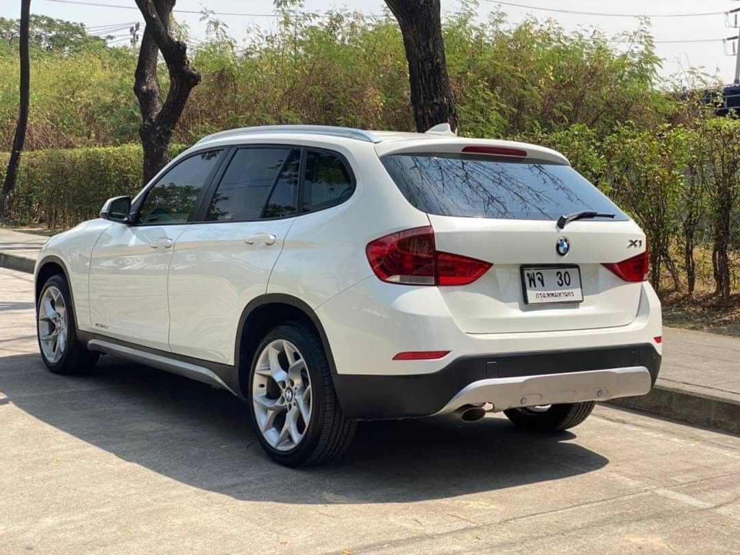 BMW X1(ดีเซล) sDRIVE 2.0D XLINE LCI สีขาว ปี 2014