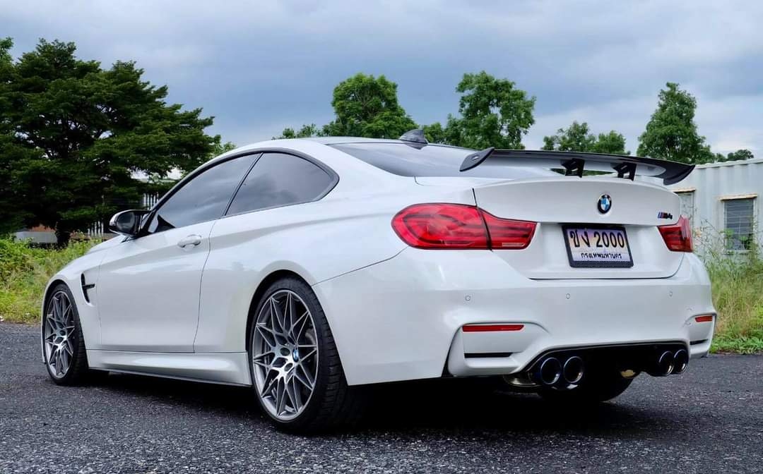 BMW F82 M4 Coupe ปี 2017