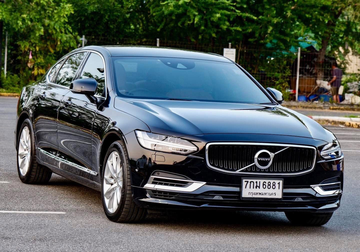 Volvo S90 T8 Momentum ปี 2018