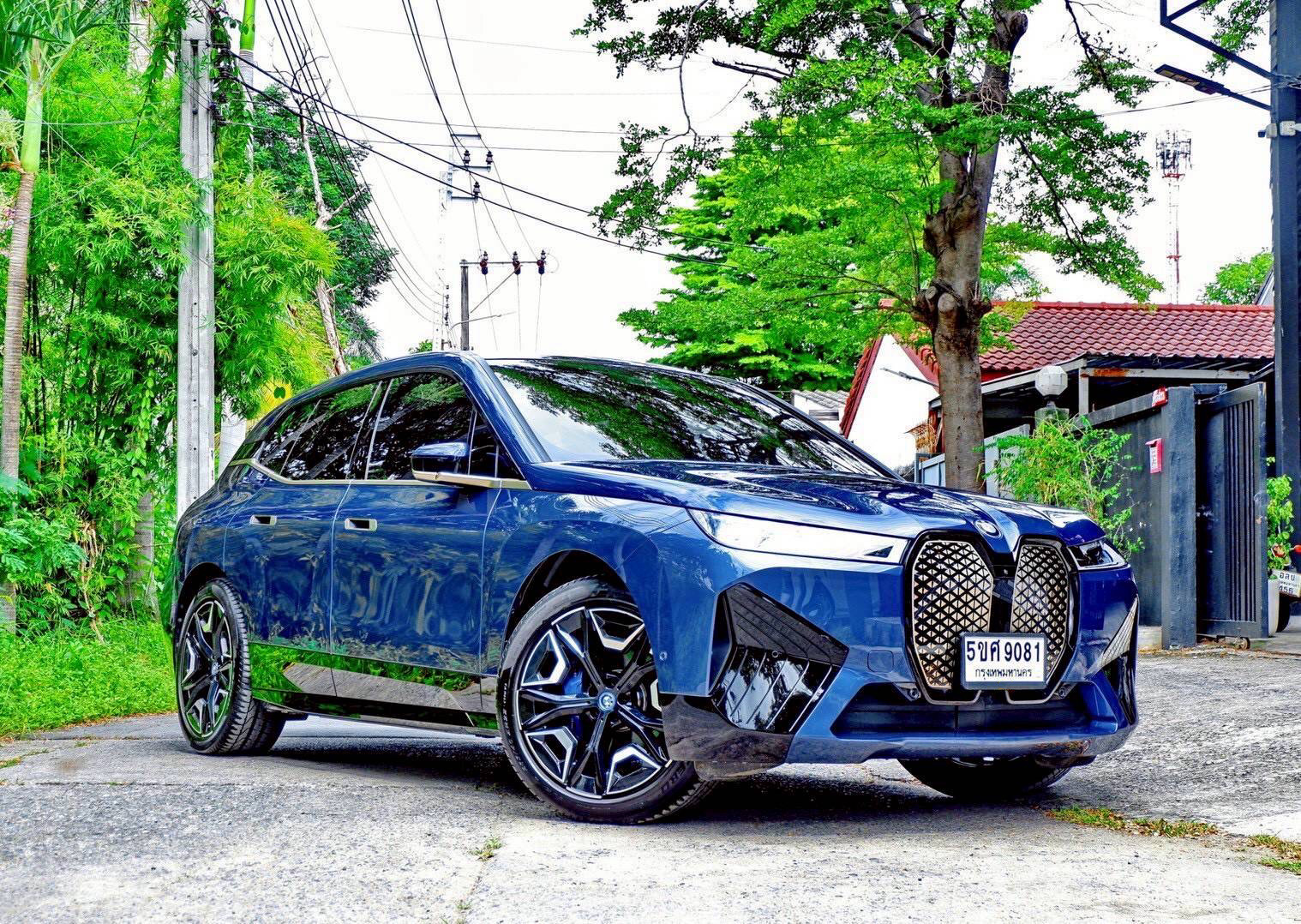 BMW iX eDrive50 Sport ปี 2021