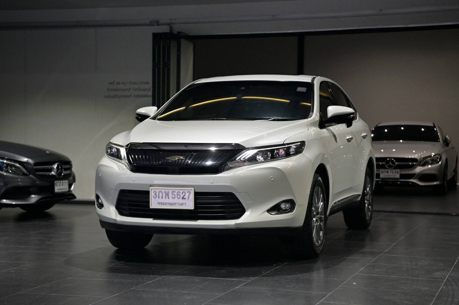 TOYOTA HARRIER 2.0 เบนซิน ปี 2014