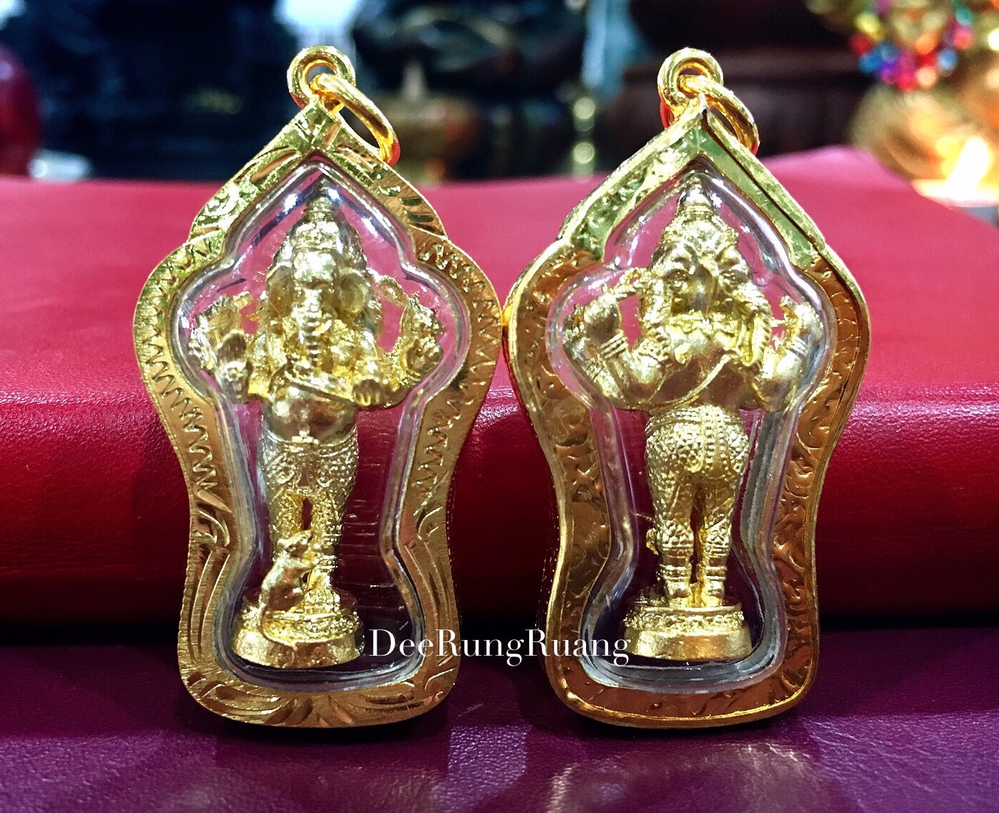 พระพิฆเนศ ปาง ตรีมุข คณปติ (แบบยืน) ***เลี่ยมกรอบทองไมครอน***