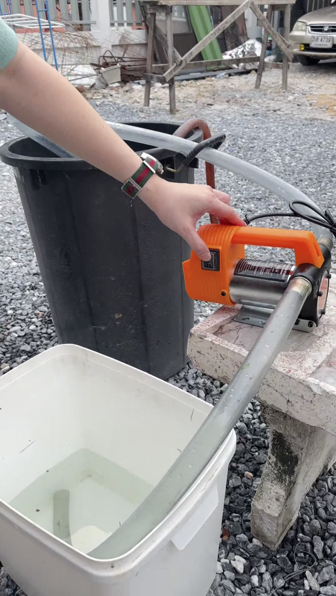 ปั๊มน้ำมัน DC ยี่ห้อ ONSEN มีให้เลือก 12V และ 24V และ 24V รุ่นไร้สาย