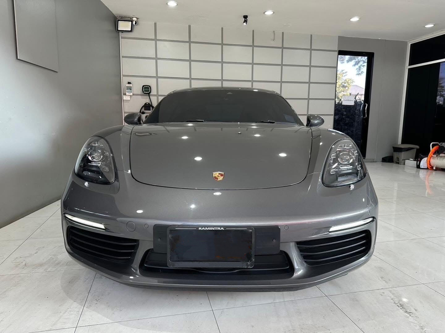 Porsche Cayman 718 Coupe 2.0 ปี 2019