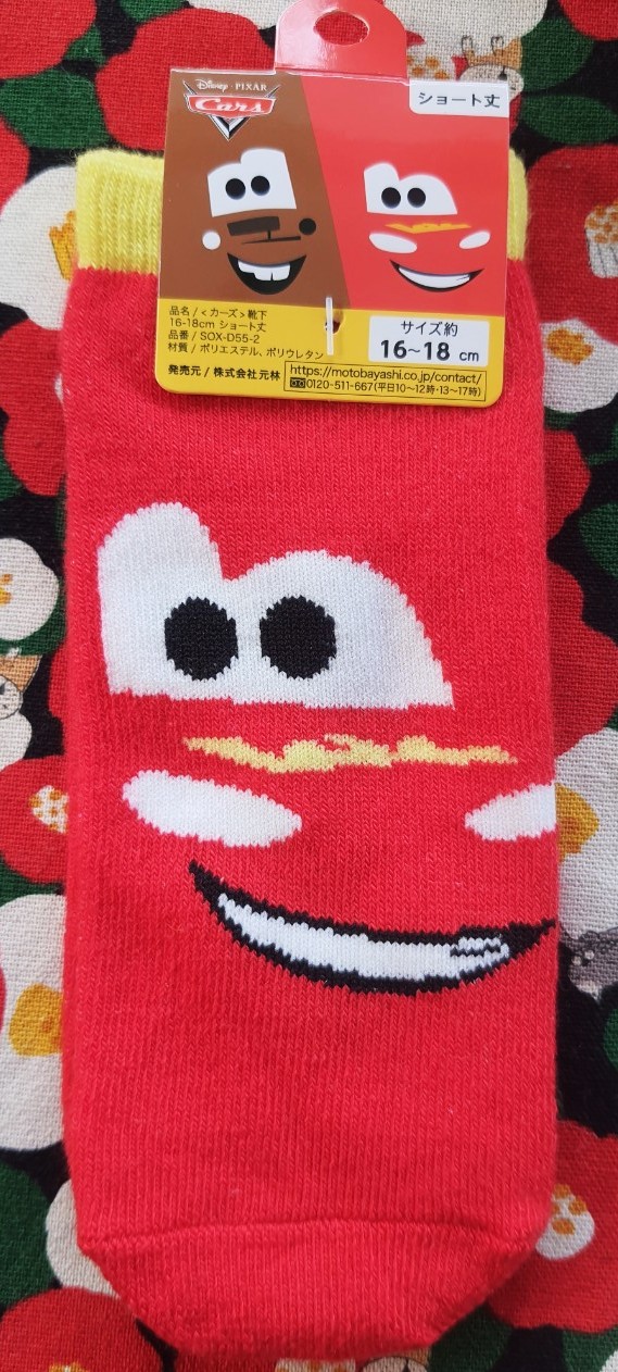 Disney Cara คาร์ ถุงเท้า ของแท้จากญี่ปุ่น ผ้าดีนุ่มใส่สบาย ลายสกรีนสวย ใช้ดี ใช้ทน Size : 16-18 cm