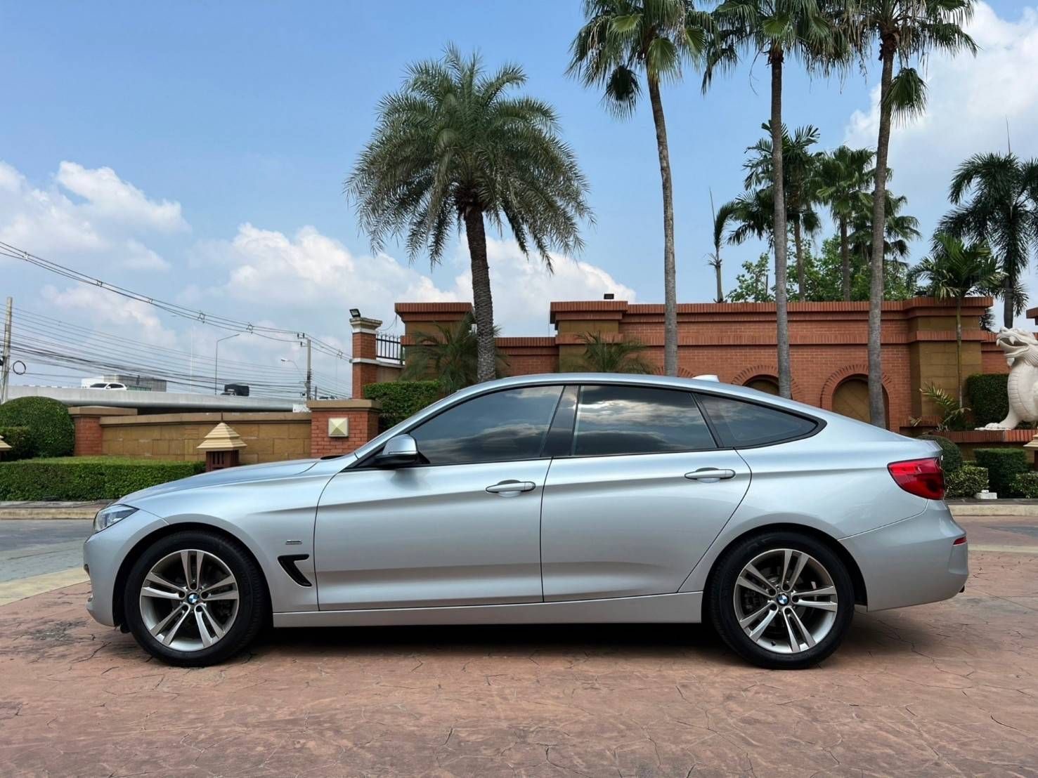 BMW 320d GT SPORT LCI ปี 2018