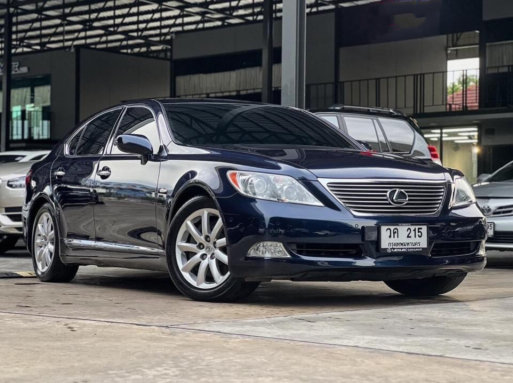 Lexus Ls460 ปี 2008