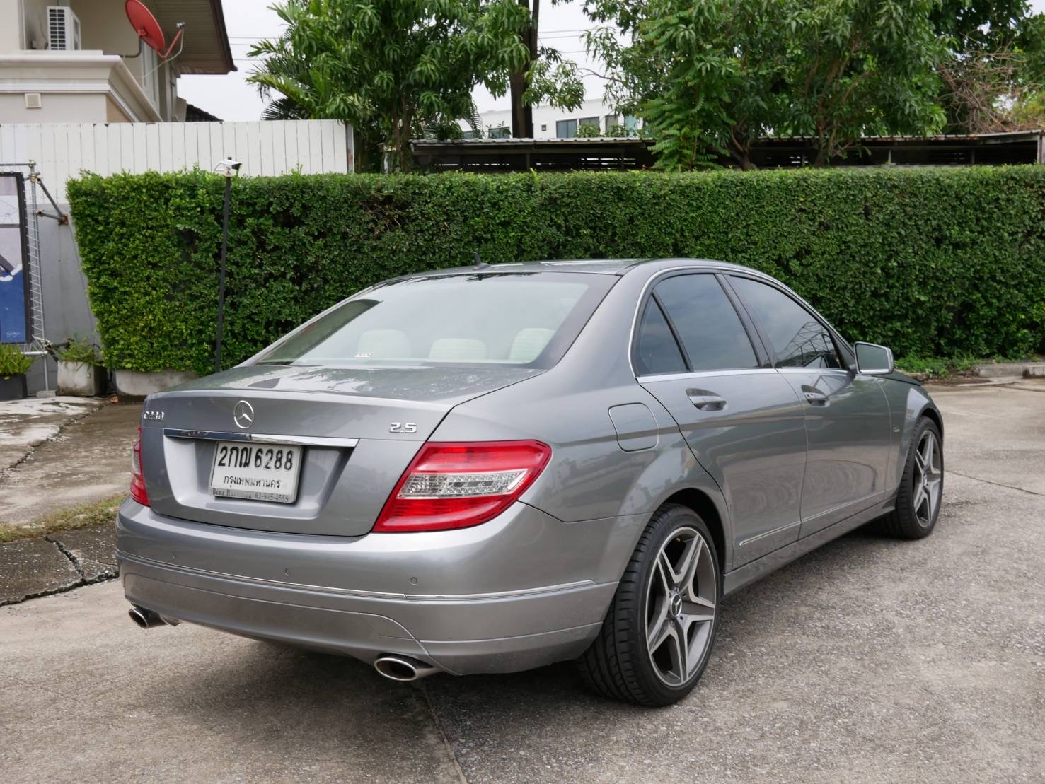 Mercedes Benz C230 2.5 AVANTGARDE ปี 2010