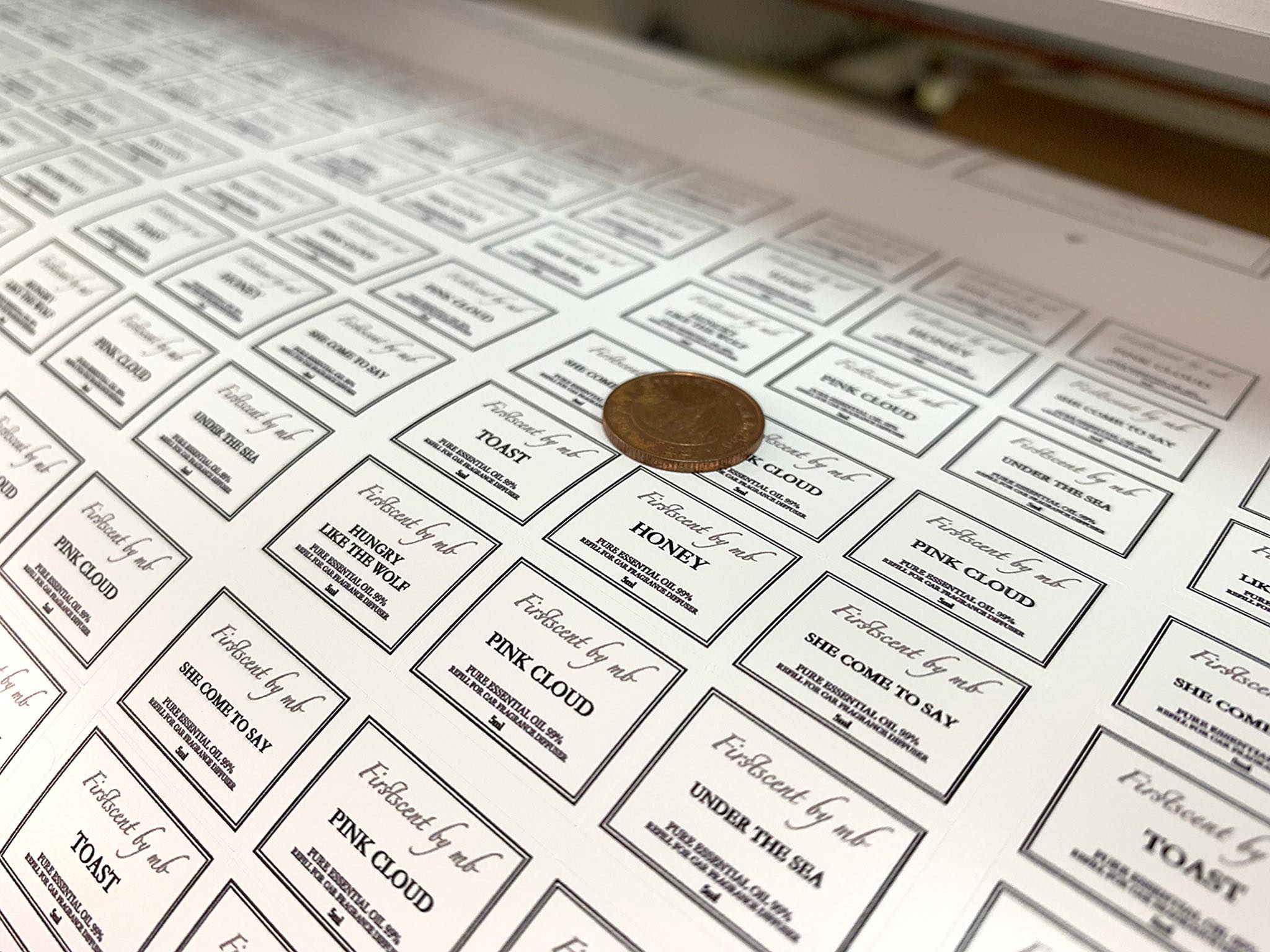 ฉลากสินค้าสติ๊กเกอร์พีวีซี (PVCขาว)