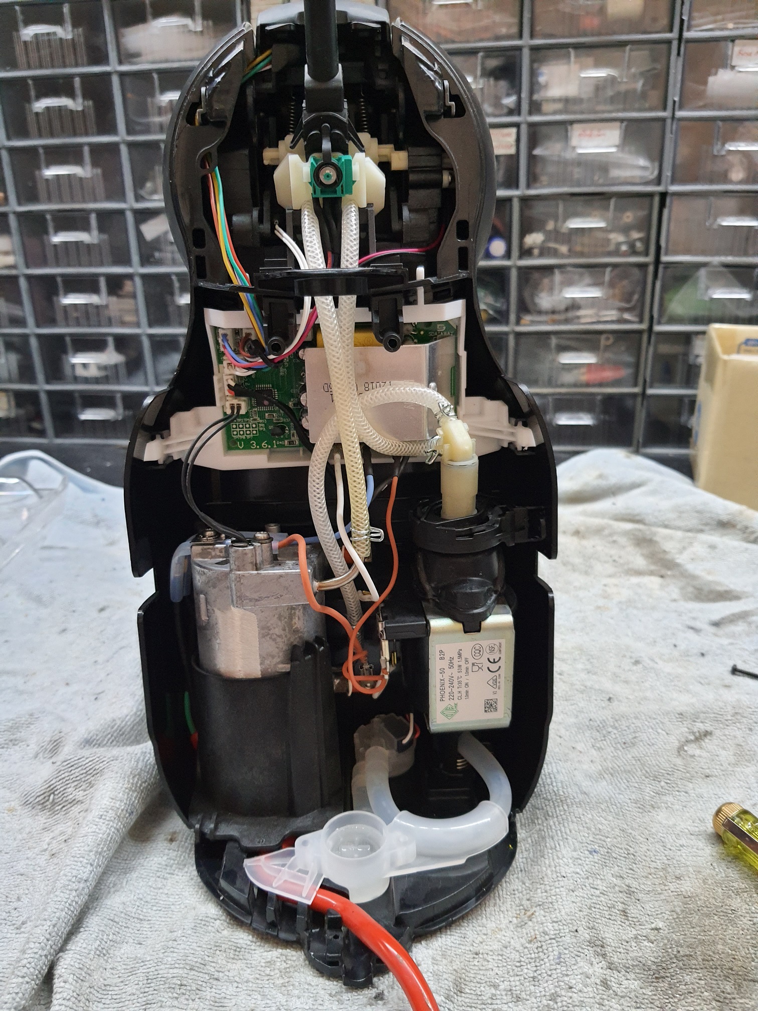 ซ่อมเครื่องชงกาแฟ MINI ยี่ห้อ KRUPS รุ่น KP1000 อาการไฟไม่เข้าเครื่องไม่ทำงาน