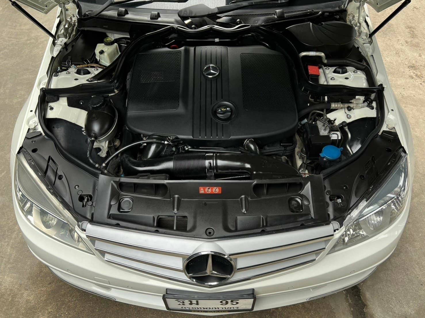 MERCEDES BENZ C-CLASS C250 CDI (ดีเซล) w204 ปี 2011