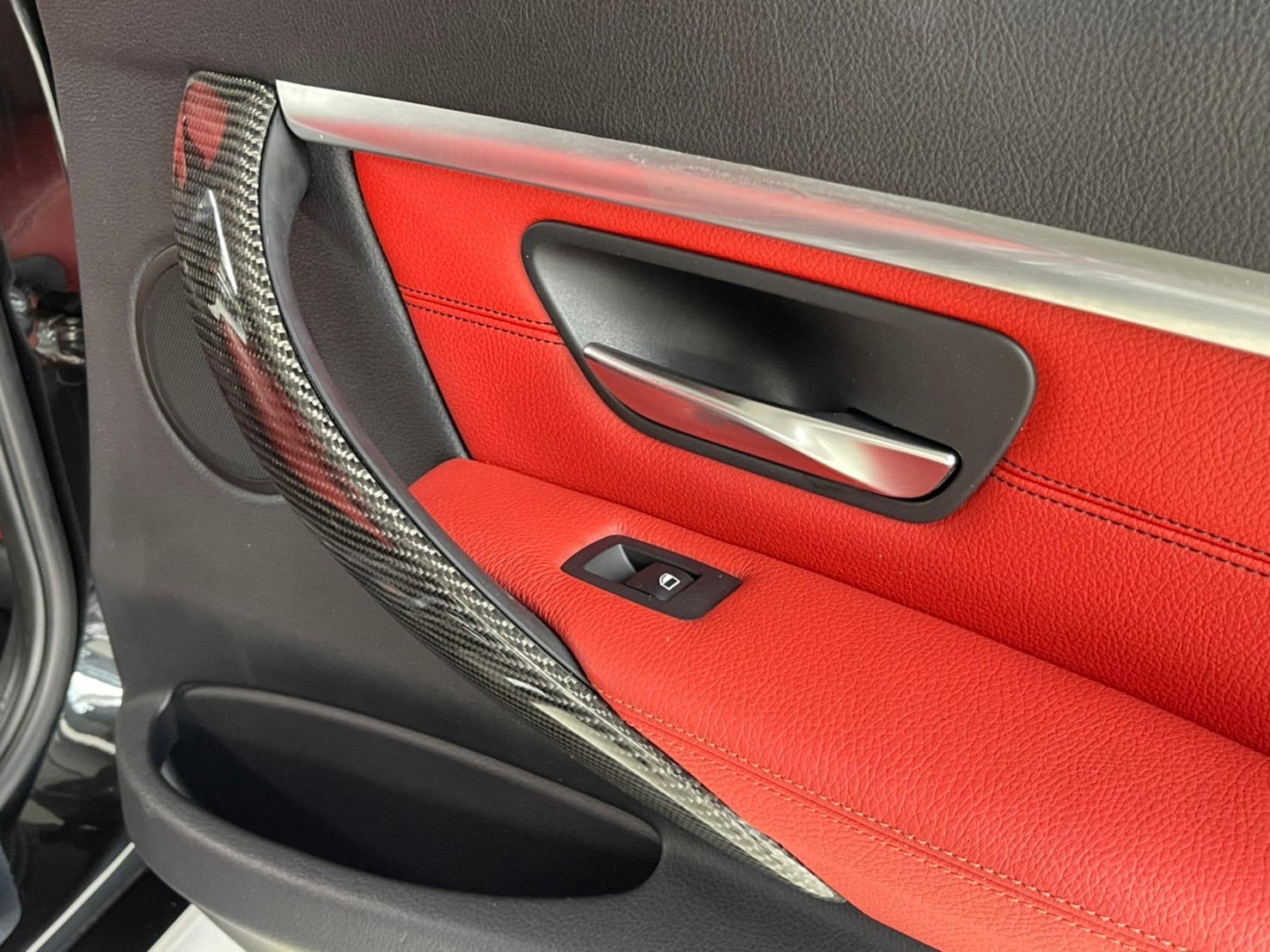 BMW 328i Sport ปี 2013