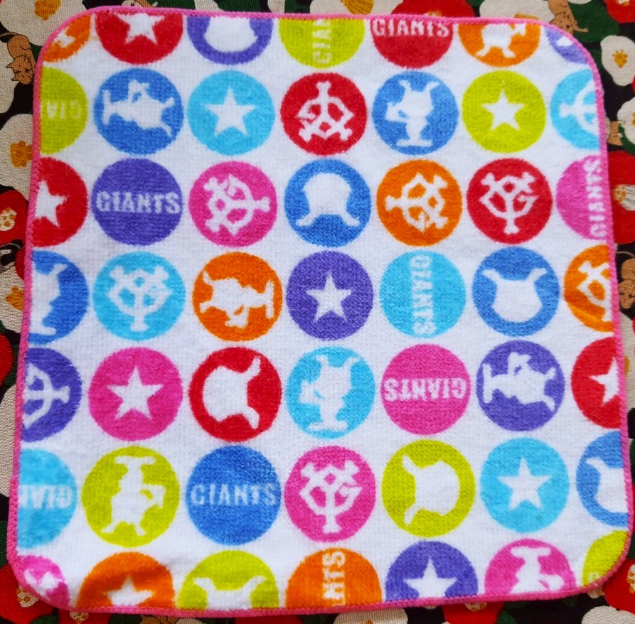 ผ้าเช็ดหน้า ทีม GIANTS จากญี่ปุ่น Size : 20 x 20 cm