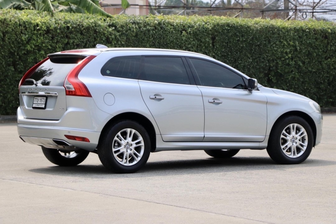 VOLVO XC60 2.0D4 NAVI Minor change ปี2014